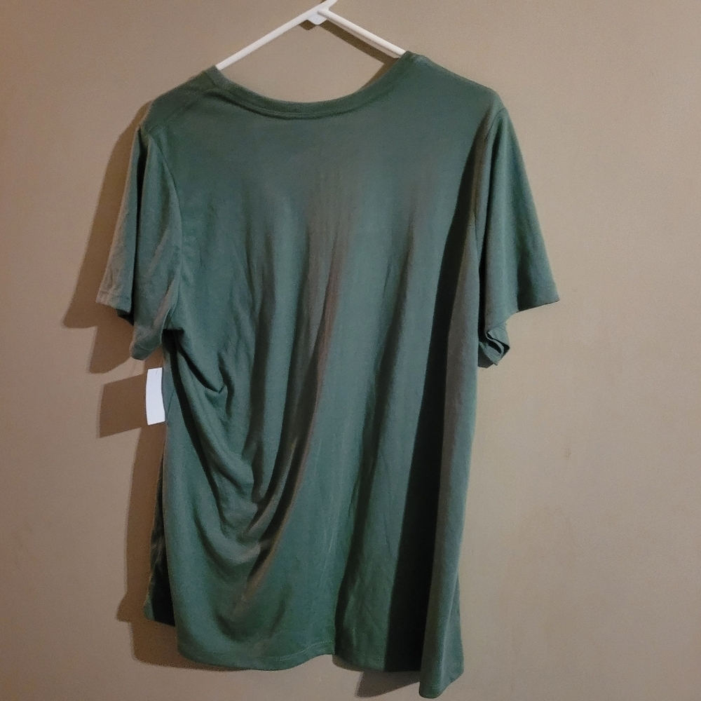 Green Graphic T-Shirt with Colorful Text Xl - Picture 3 of 3
